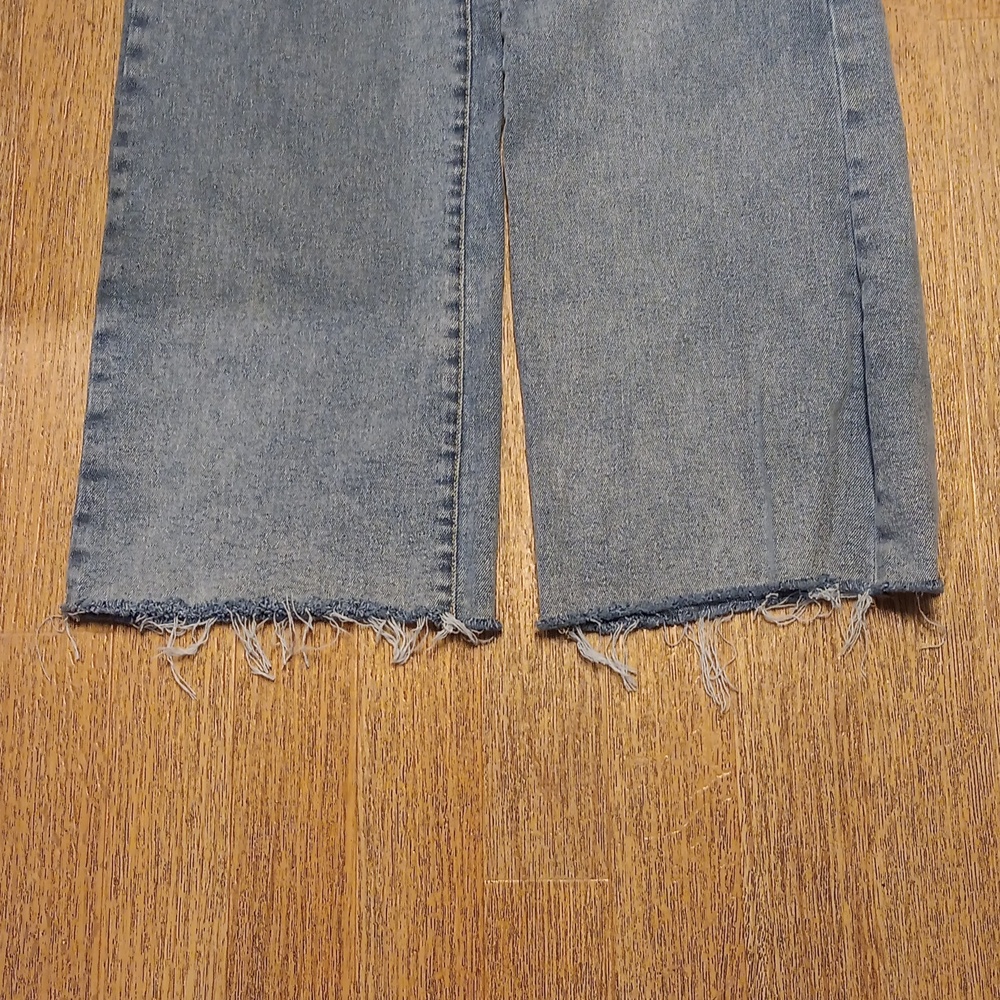 Kensie Washed Blue Wide-Leg High-Rise Jeans - Picture 3 of 11